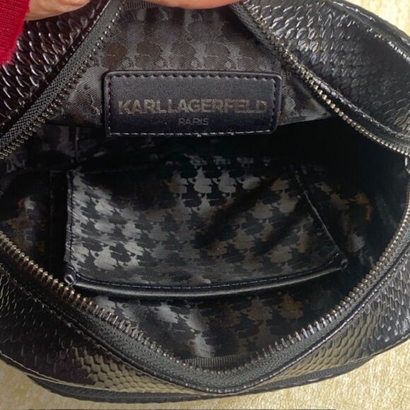 KARL LAGERFELD PARIS GLOSSY BLACK SNAKE CAMERA BAG CROSSBODY PURSE - Picture 10 of 13
